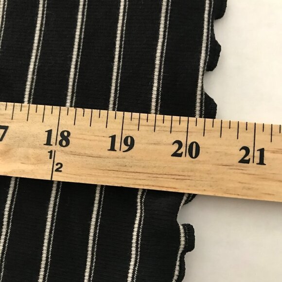 Arizona Juniors - Scoop Neck Long Sleeve T-Shirt - Picture 7 of 10